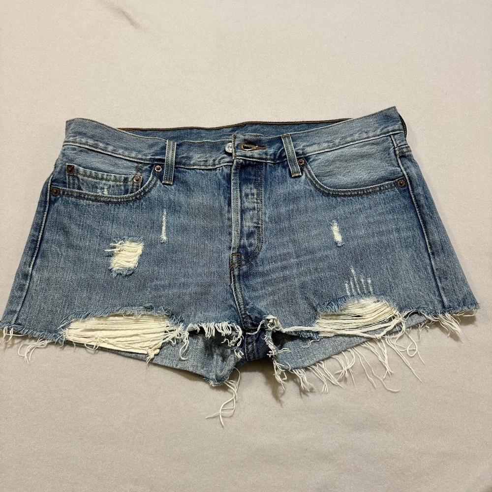 Levi's Vintage Women 501 Shorts Distressed Frayed Button Fly Blue Sz W32